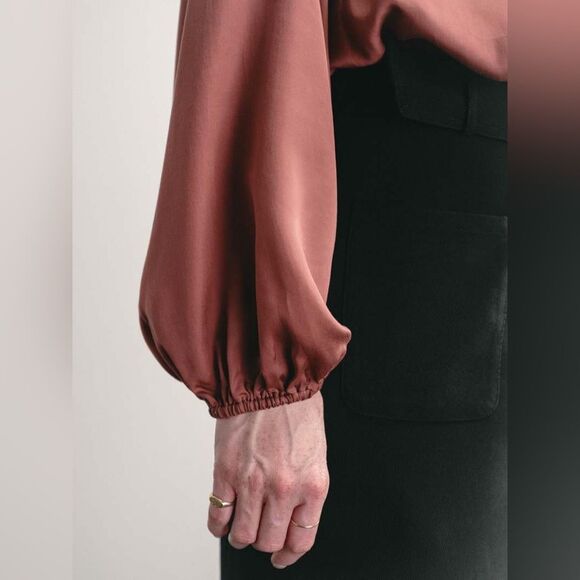 Darling Society Button Down Flowy Blouse In sable Size Medium EUC - Picture 4 of 12